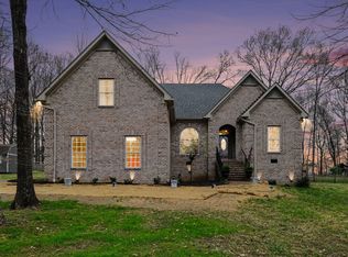 1213 Lake Marie Rd, Gallatin, TN 37066