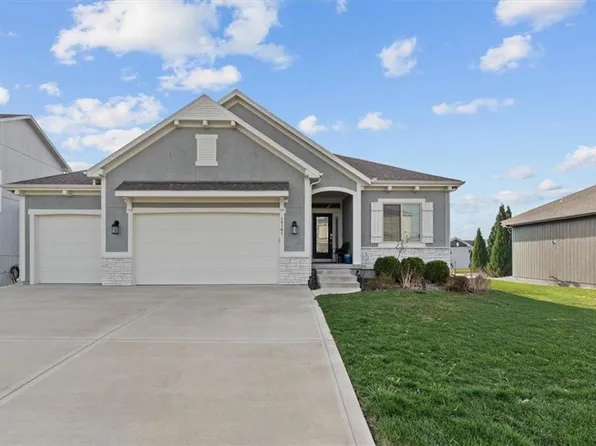 18161 Hauser St, Overland Park, KS 66013