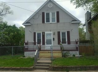 586 19th Ave, Rock Island, IL