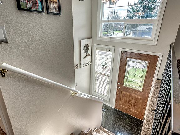5th image of 14714 NE 46th St