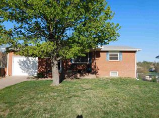 1302 11th Ave, Dodge City, KS 67801