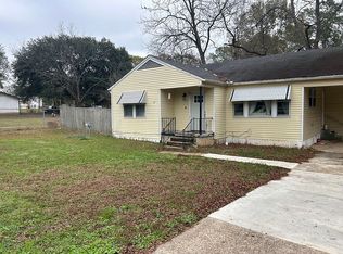 305 Greenwood St, Mooringsport, LA 71060