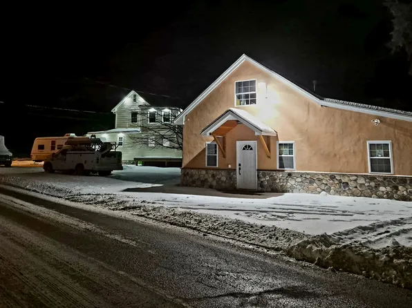 (undisclosed Address), Pocono Summit, PA 18346