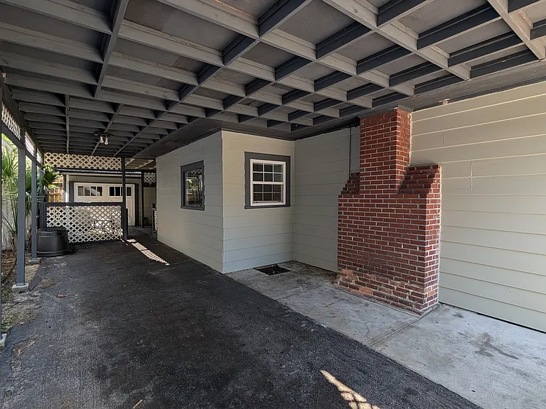 909 Magnolia Dr #HOUSE — Photo 31