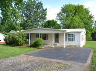 103 Greg St, Mayfield, KY 42066