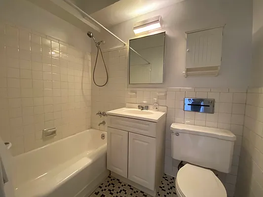 Rented by Contact Realty | media 9