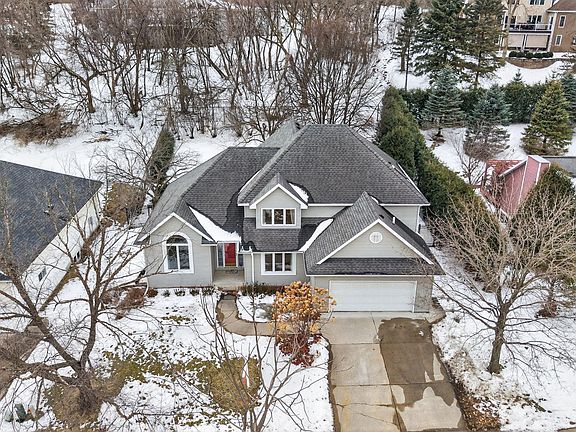 2nd image of 1972 Fox Valley Dr SW