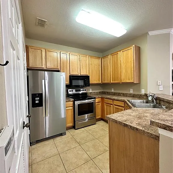 10023 Courtney Palms Blvd #101 — Photo 14