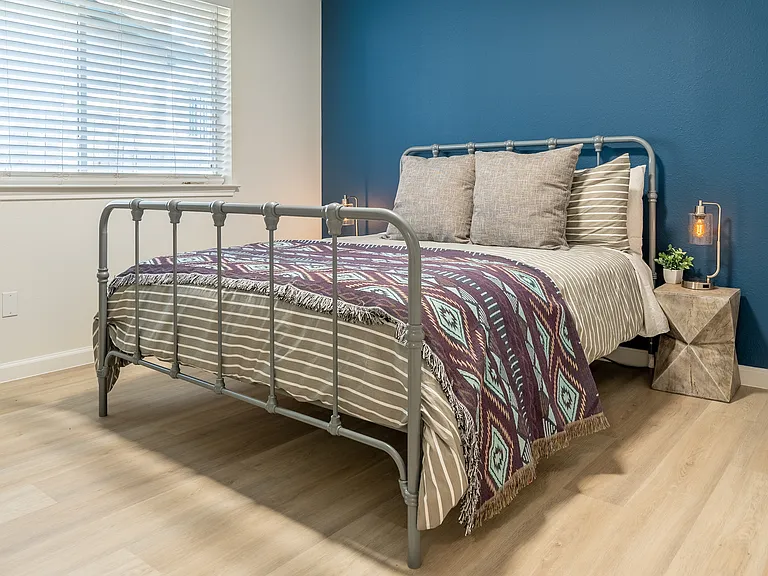 20712 Camel Back St — Photo 15