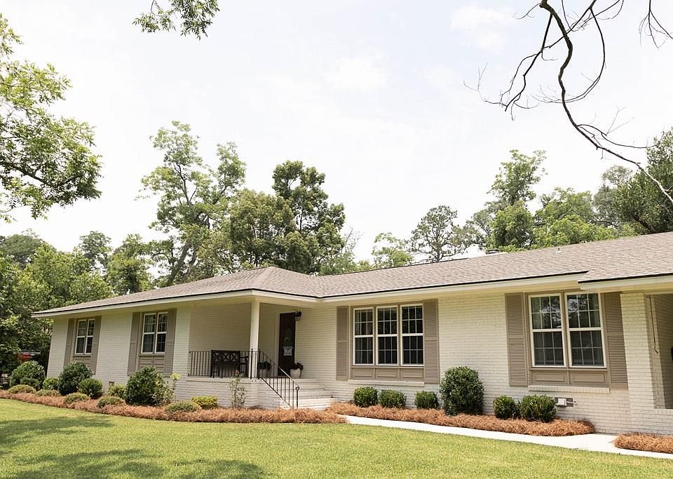1st image of 318 Eager Rd