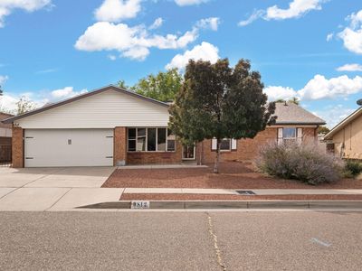 9812 Admiral Dewey Ave NE, Albuquerque, NM, 87111