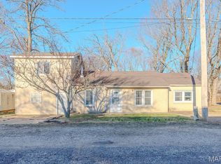 274 Starhawk St, Bourbon, MO 65441