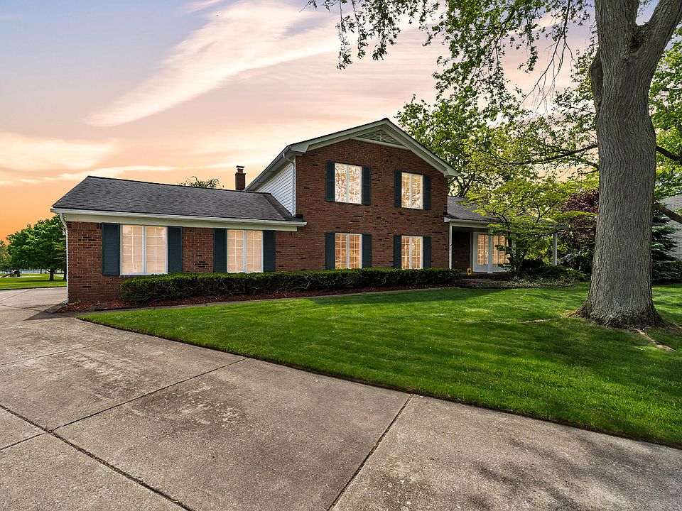 1st image of 36201 Trenton Ct