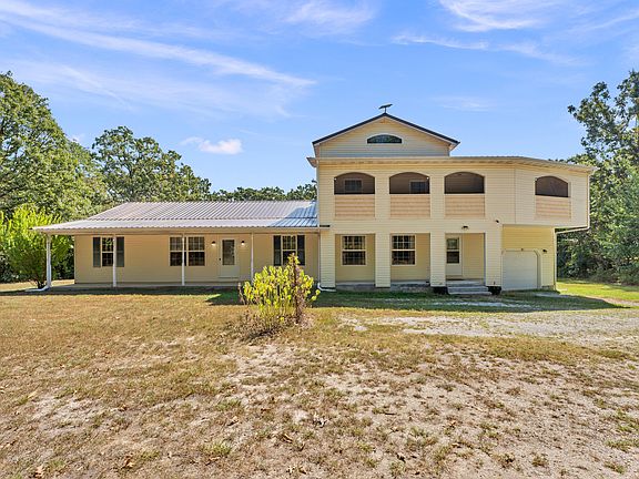4th image of 107 Candlewood Road