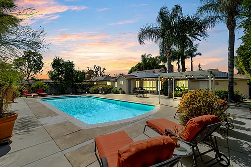 6942 Petit Ave Photo 1