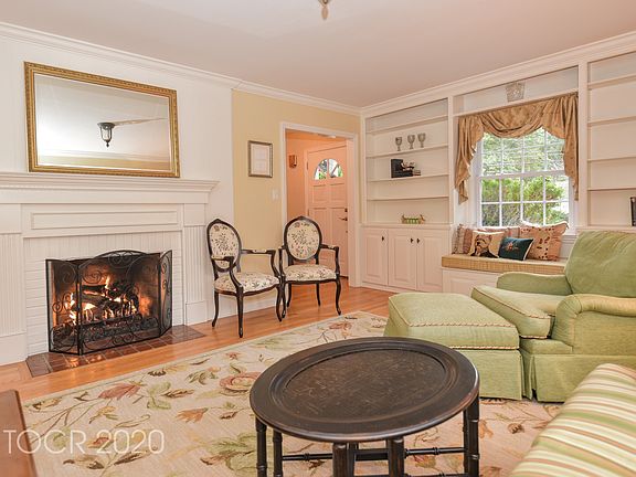 4th image of 561 Wyckoff Ave