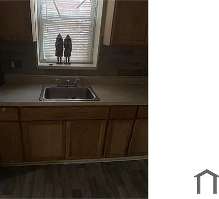 716 E 7th St #716 — Photo 9