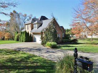 165 Cobblepond Rd, Zanesville, OH 43701