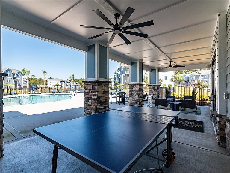 The Palms at Edgewater — Photo 29