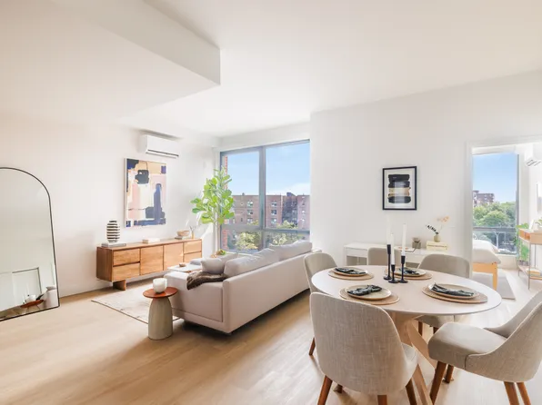 69-65 Yellowstone Boulevard image 1 of 8