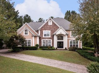 3183 Chipping Wood Ct, Milton, GA 30004