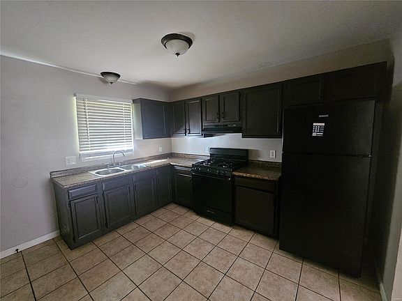 4th image of 5831 Lagonda Ave