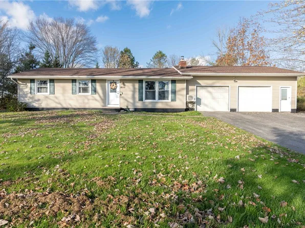 1622 Lawrence Rd, Hilton, NY 14468