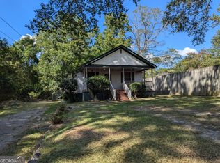 306 Holmes St, Barnesville, GA 30204