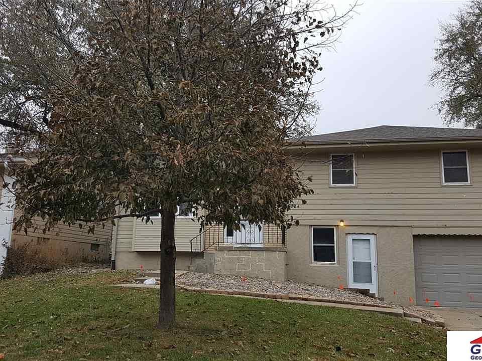 1st image of 6224 Park Lane Dr