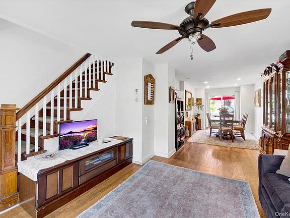 4th image of 363 Willett Avenue
