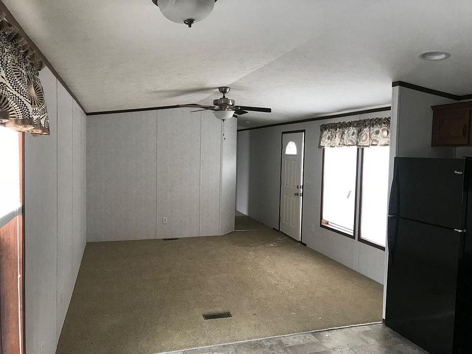 2nd image of 40 Alpine Ln