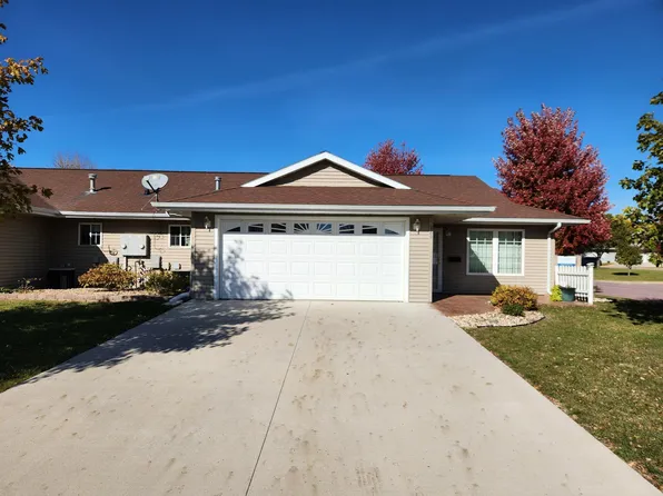 169 Ridgeview Dr, Pipestone, MN 56164