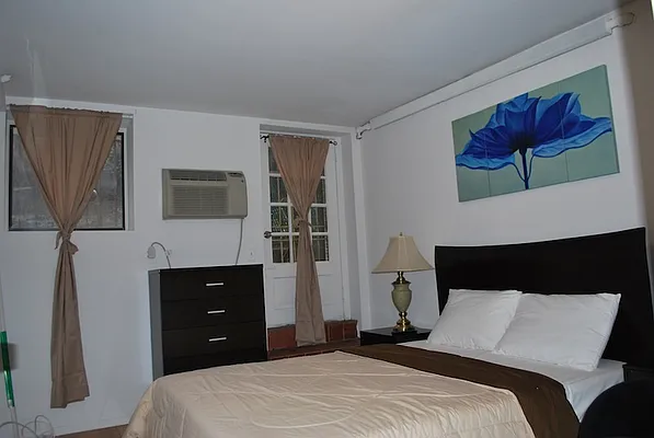 Rented by KVNY Soho | media 39