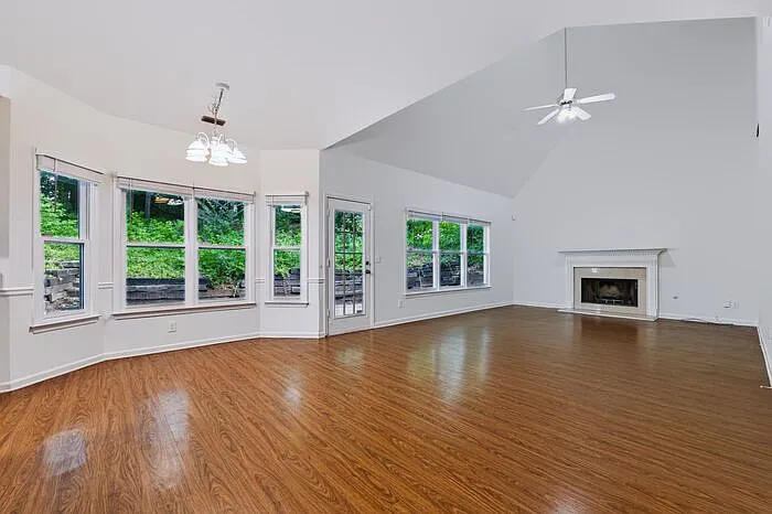 3165 Maple Terrace Dr — Photo 9