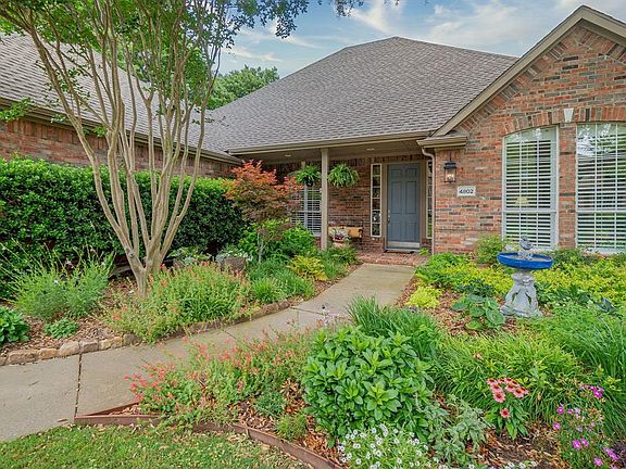 2nd image of 4802 Carolina Cir