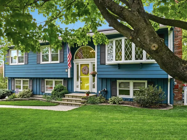40 Sherwood Circle, Salem, NH 03079