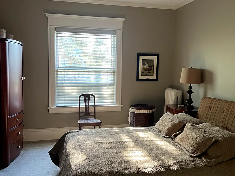 550 Summit Ave #301 — Photo 18