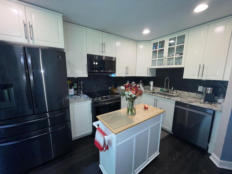 1st image of 6121 United Street