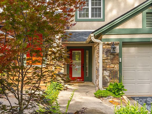 2nd image of 99 Ridgetop Cir Unit 202