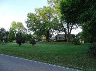 8211 Cedar Creek Rd, Louisville, KY 40291