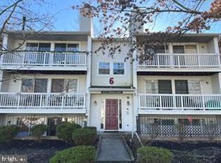 71 Kenwood Dr, Sicklerville, NJ 08081