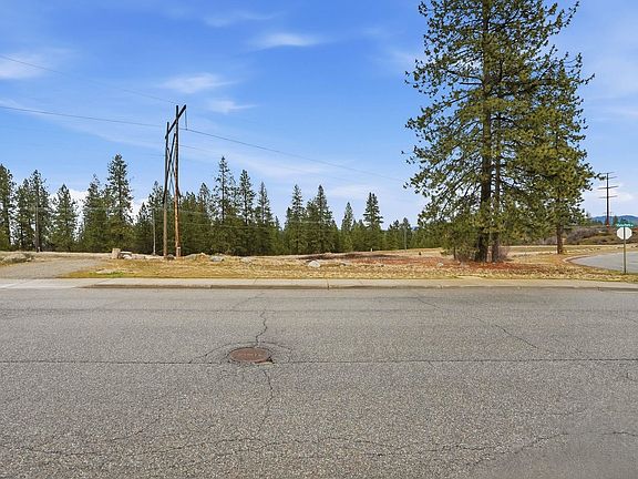 3rd image of 8822 E Vista Park Dr