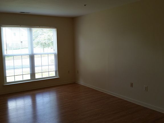 4th image of 22102 Saint Michaels Cir