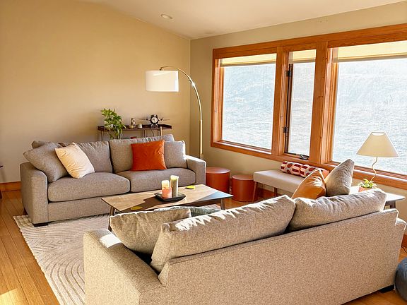 Upstairs Living area features sweeping completely-unobstructed views of the ski area