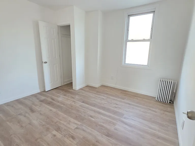 154 Weed Ave #2R — Photo 14