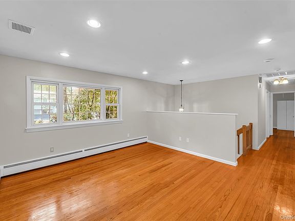 4th image of 124 Northmore Drive