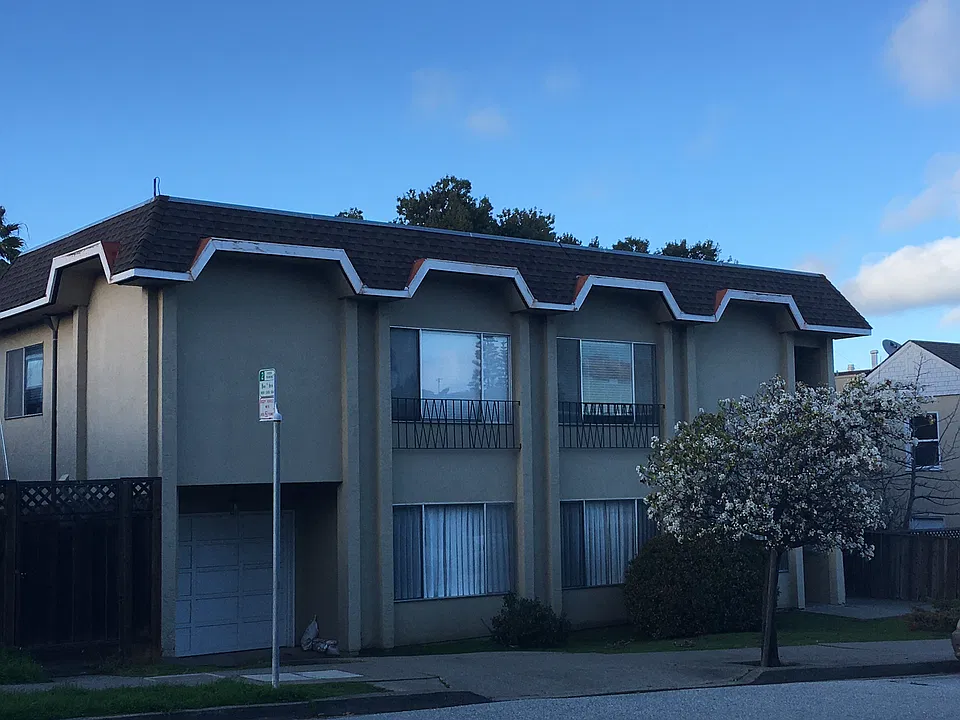 116 Chadbourne Ave #2