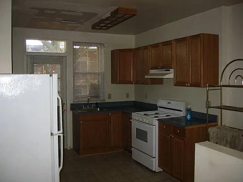 1220 Half St SW #B Photo 1