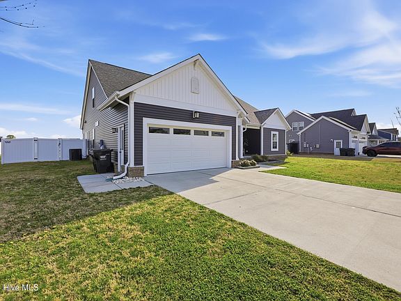 3rd image of 208 Campus Drive
