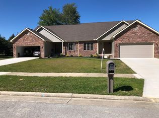 2946 Pond Ln SW, Warren, OH 44481